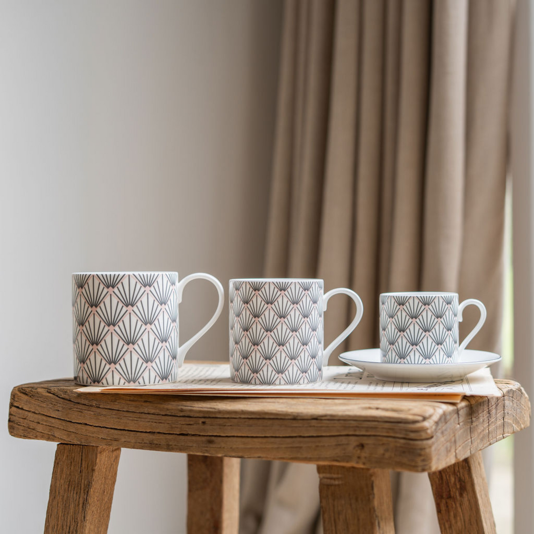 Petite Zighy Mug in Grey & Blush Pink