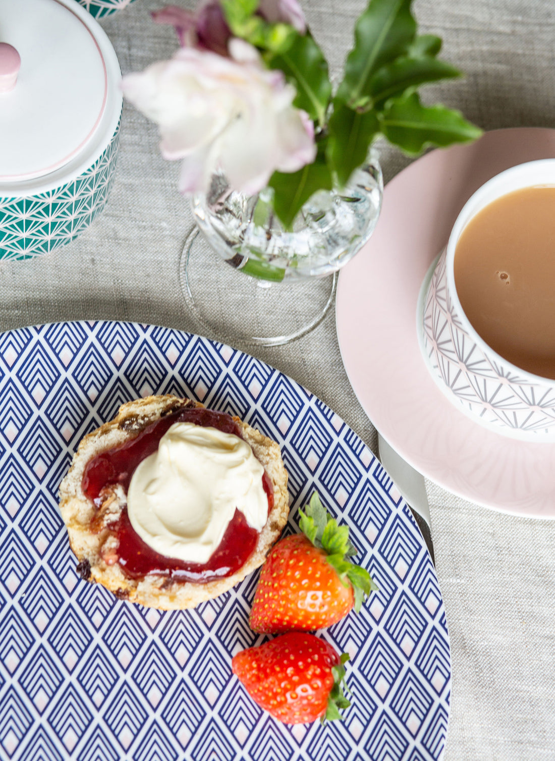 Gatsby-Tea-Plate-Blue-Blush