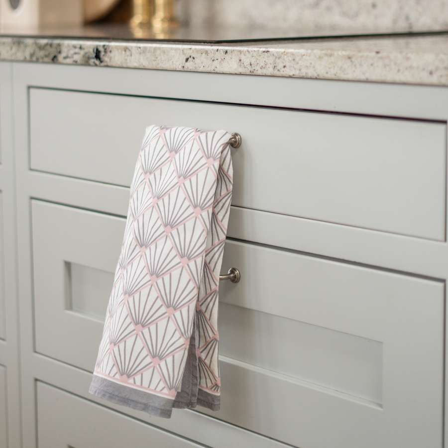 Zighy Linen Tea Towel & Petite Mug Gift Set