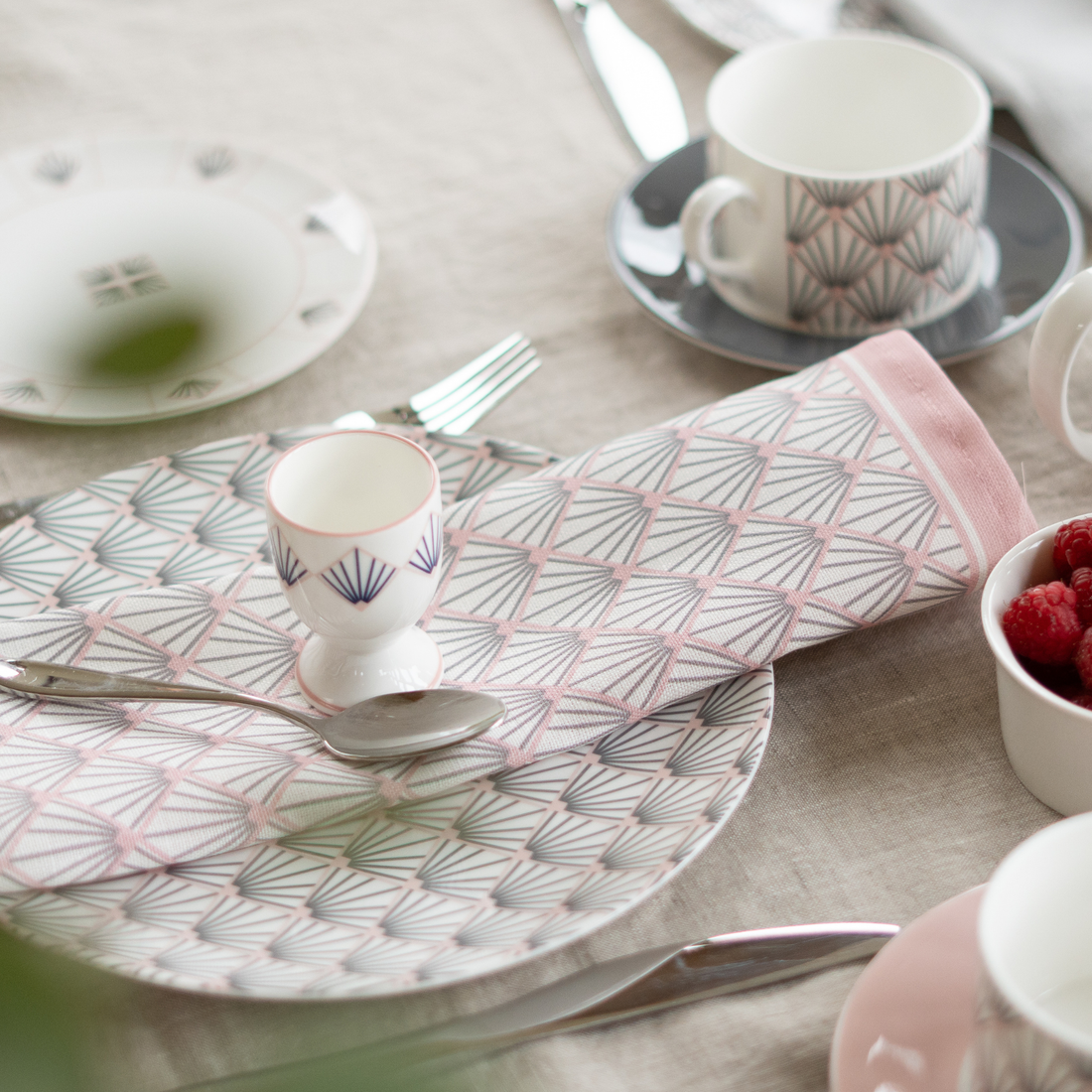Zighy Linen Napkin Set in Grey & Blush Pink