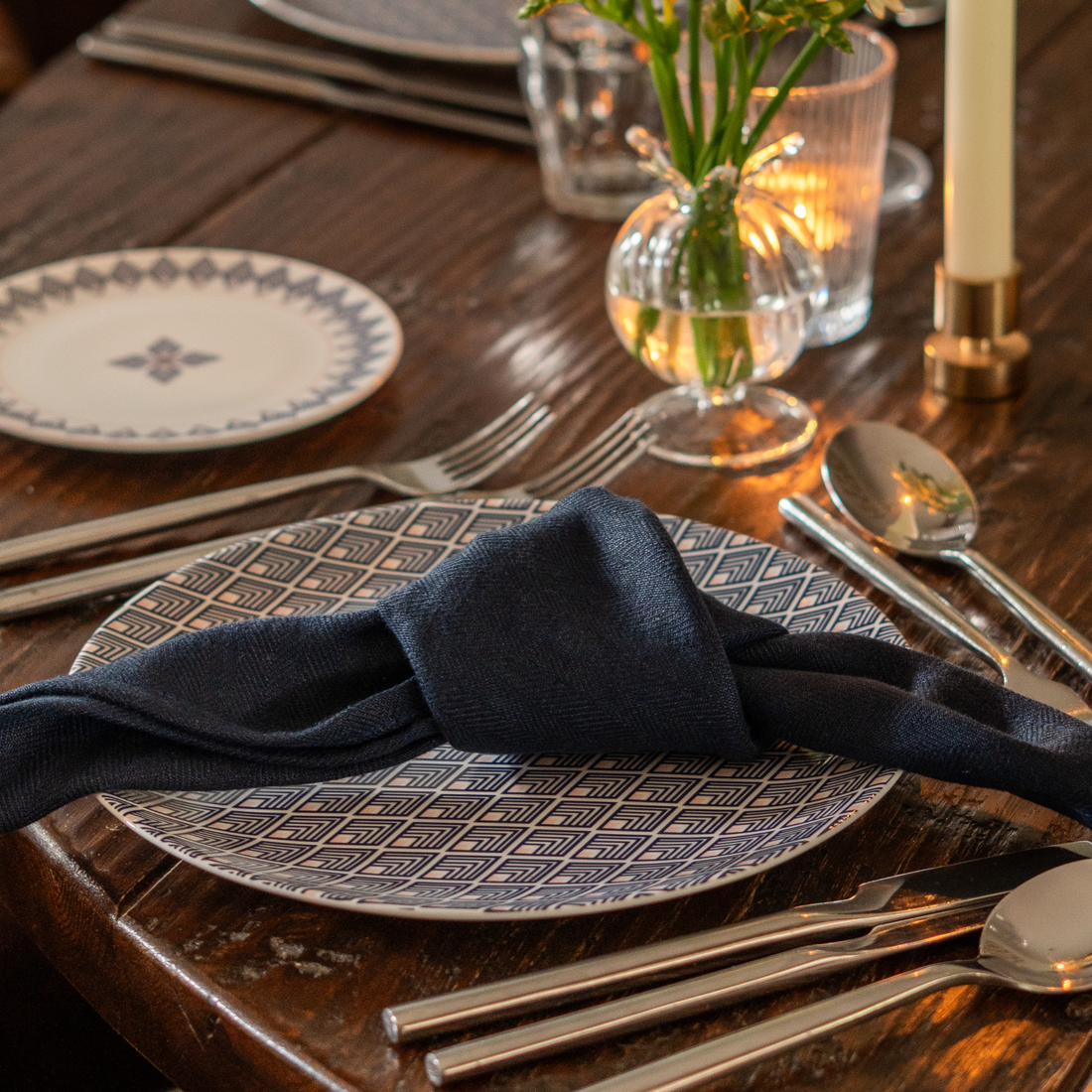 Gatsby Linen Napkin Set in Blue & Blush Pink